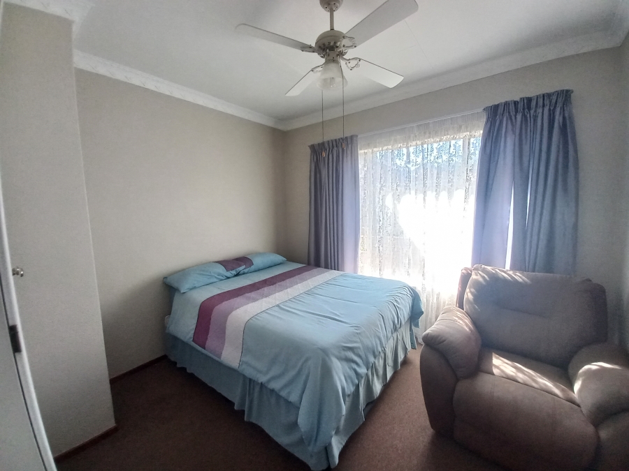3 Bedroom Property for Sale in Safari Gardens North West